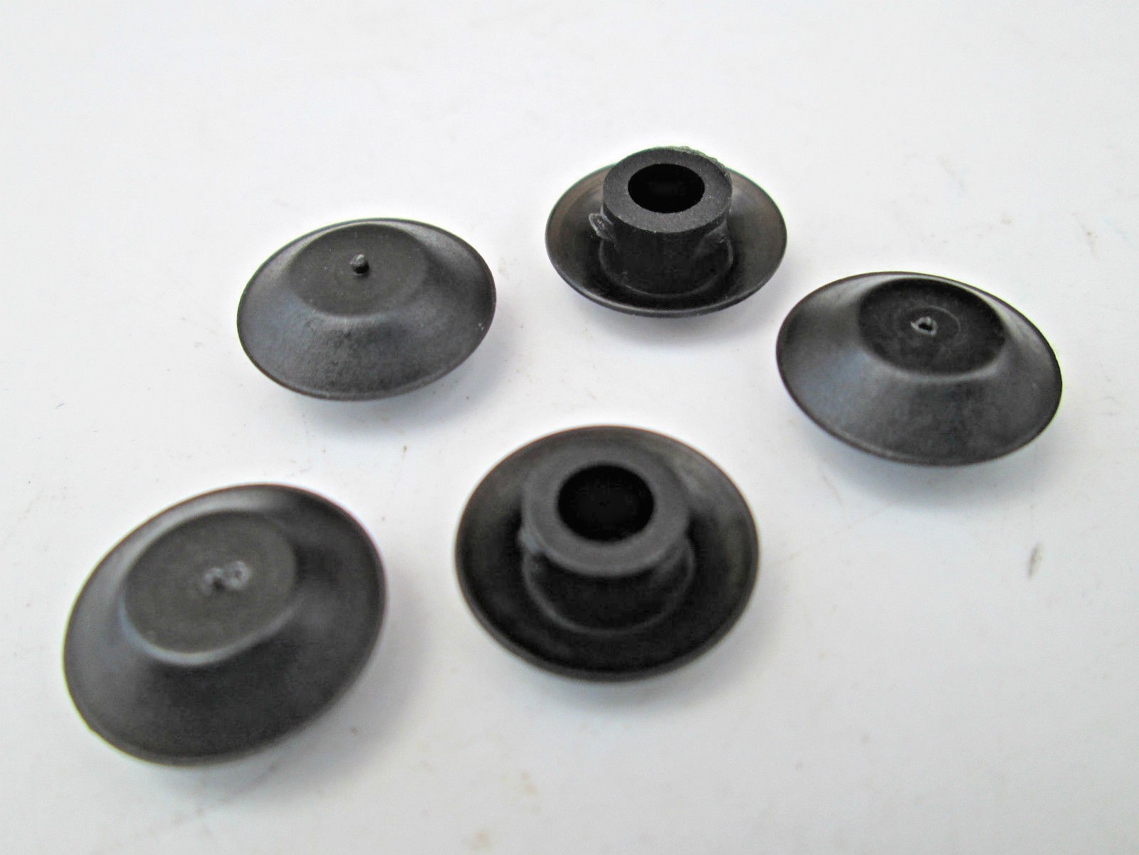 1/4" HOLE PLUGS Plug Buttons Black Plastic (25) Firewall Holes Flush