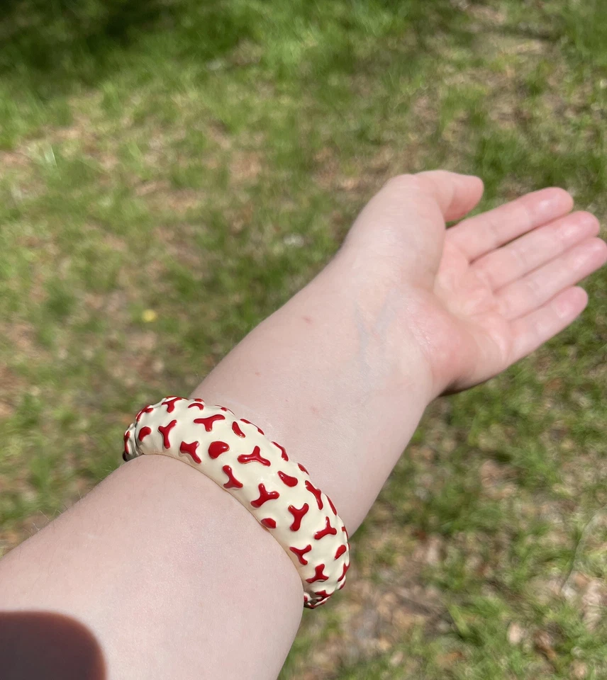 Vintage Kenneth Jay Lane Milky Enamel Coral Branch Hinged Cuff Bracelet KJL - Image 4 of 4