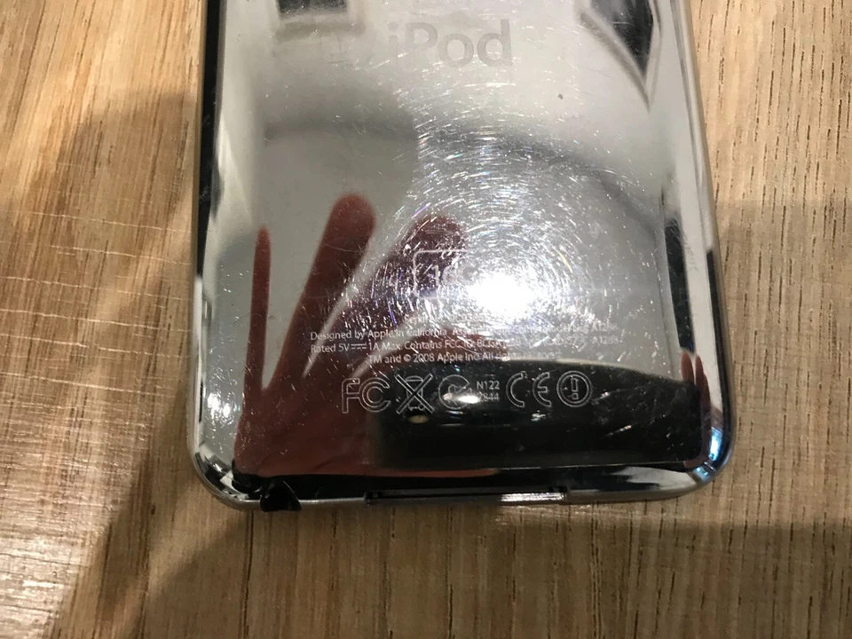 Apple iPod Touch 16GB con extras - Imagen 4 de 4