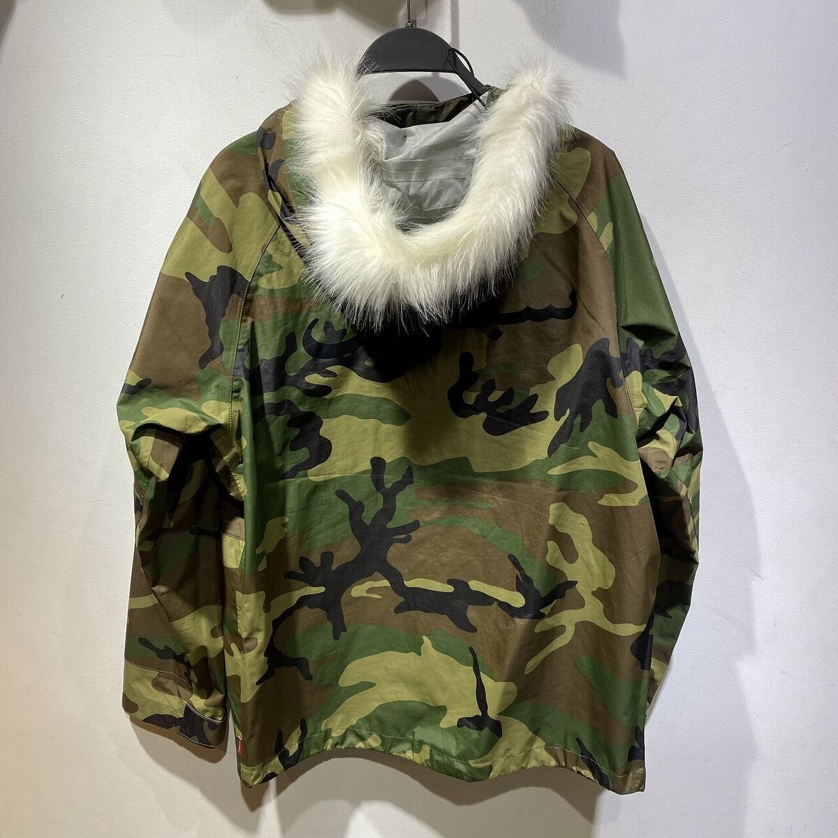 Supreme 15ss Military Taped Seam Parka Size M Camouflage Supreme 15ss Military Taped Seam Parka Size M Camouflage