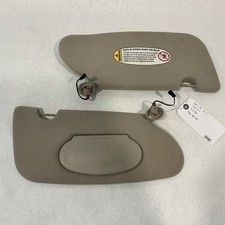 2001-2005 Pt Cruiser Sun Visor Pair Lh Rh Beige Tan Stained Tested Oem 2001-2005 Pt Cruiser Sun Visor Pair Lh Rh Beige Tan Stained Tested Oem