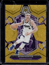 2023-24 Panini Mosaic Kevin Huerter Gold Glitter Prizm #/5 Kings