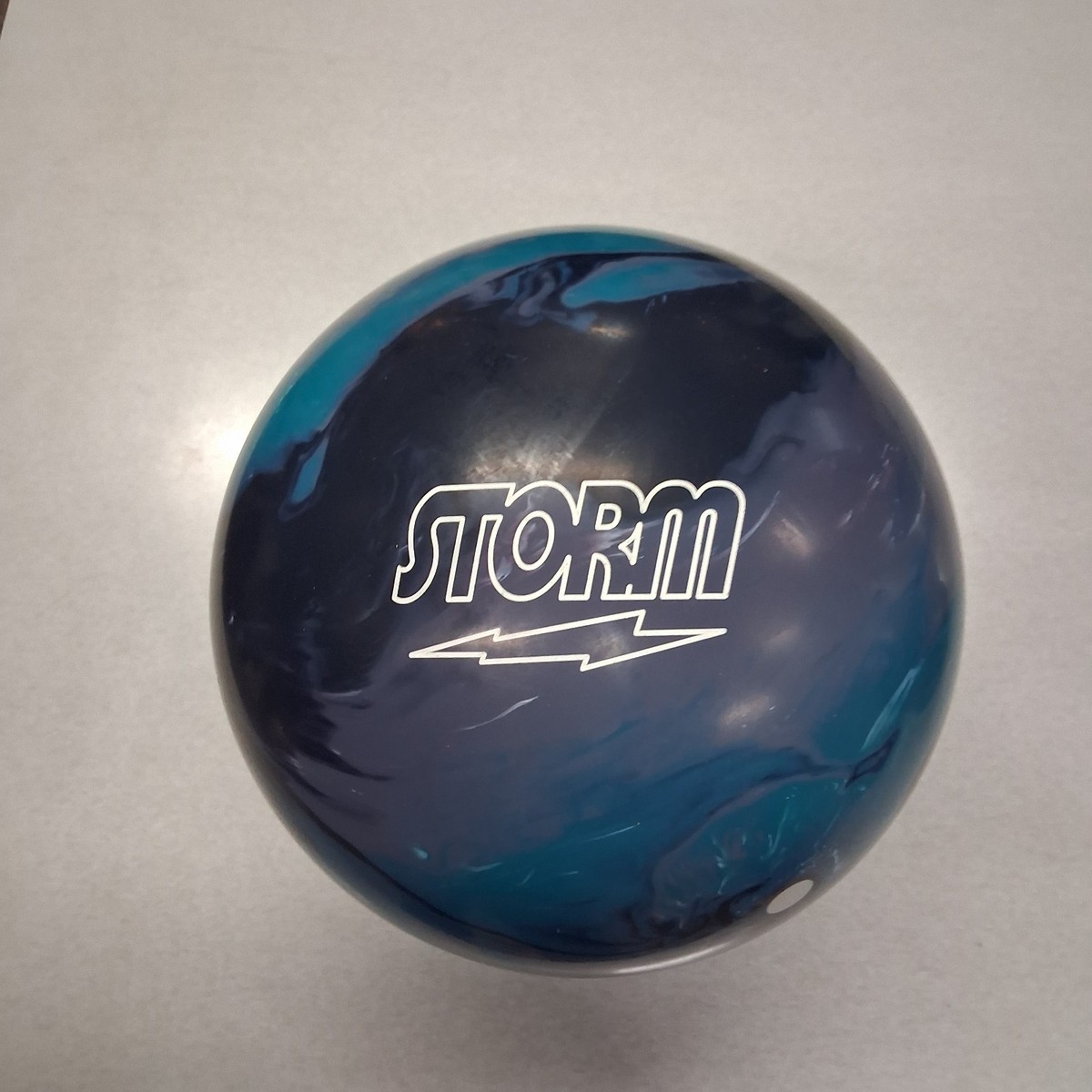 SUMMIT ASCENT 15ポンド【STORM】 Storm Summit Ascent Bowling Ball CLOSEOUT DEAL - BowlerX.
