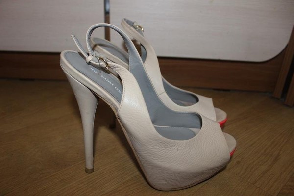 Women Kurt Geiger Heels Beige 37