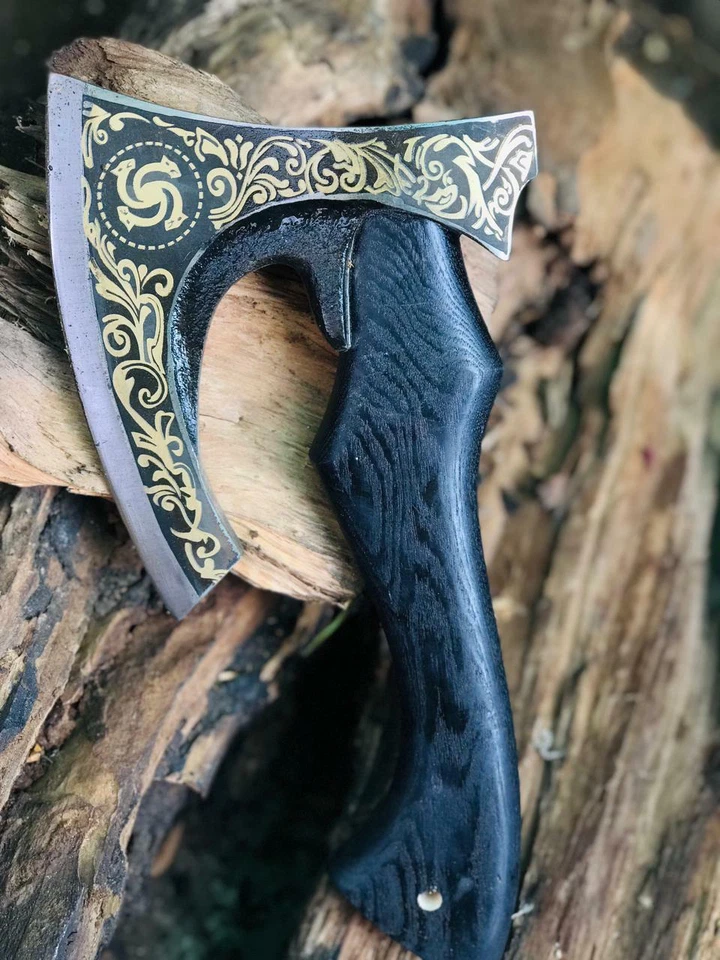 CUSTOM HANDMADE AXE SPECAIL VIKING AXE GOLDEN ECTHED BLADE & ASH WOOD HANDLE AX - Image 4 of 4