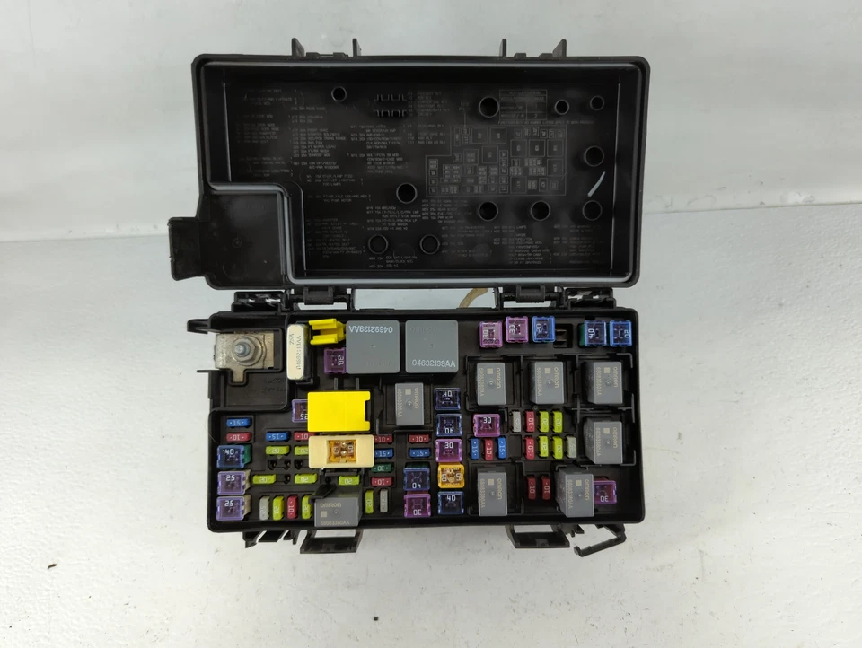 2015-2020 Dodge Grand Caravan Fusebox Fuse Box Relay Module Tipm AVJ25 - Image 2 of 4