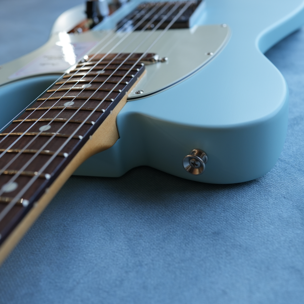 Fender / Made in Japan Junior Collection Telecaster Maple Satin Daphne Fender / Made in Japan Junior Collection Telecaster Maple Satin Daphne