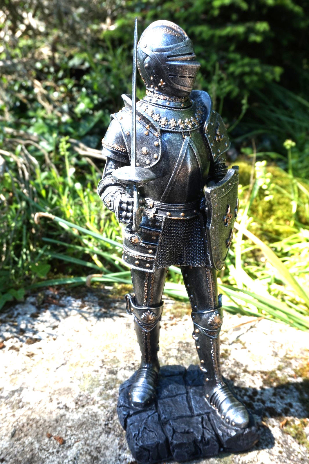 Figurine chevalier Moyen Âge 36 cm avec armure de templier pour statuette de collection médiévale
