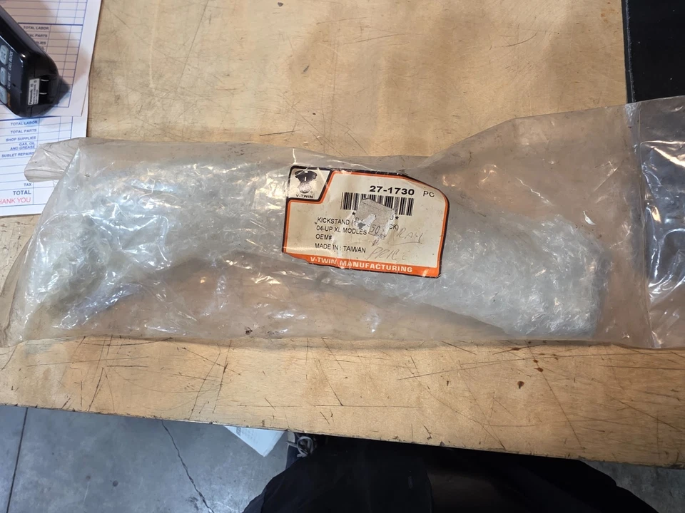 Soporte Harley Davidson Sportster V-Twin 27-1730 NUEVO Jiffy Stand 1" más corto Foto 3 de 3