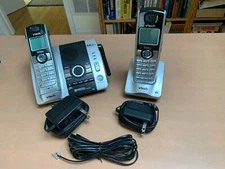 Vtech 5.8 GHz Two Handset Cordless Phone w/Ans System Model 16768 (Pre-Owned)