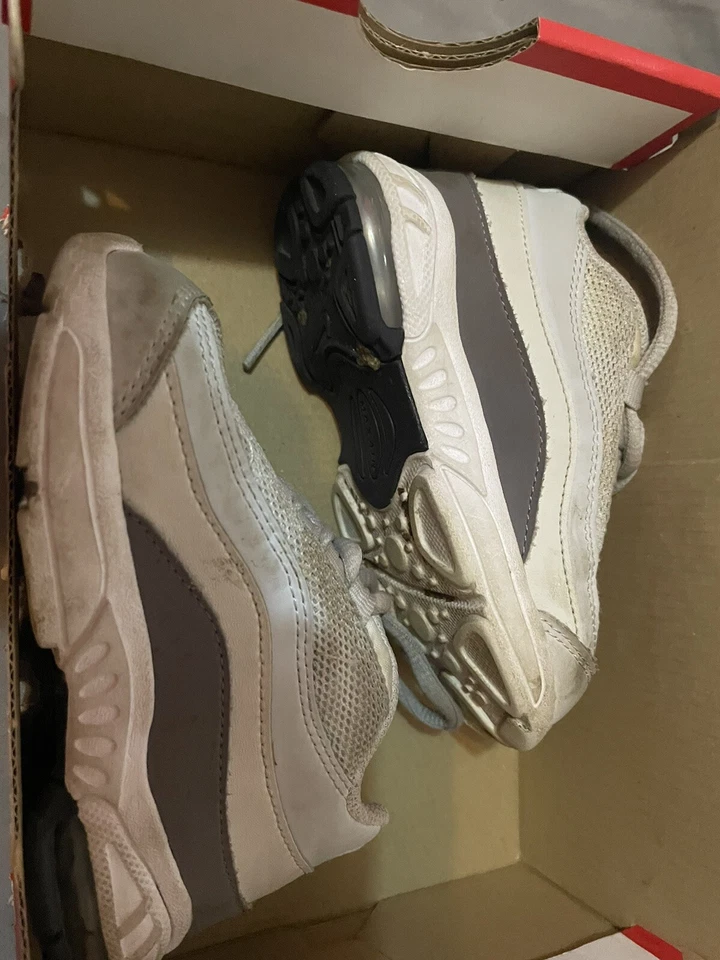 Sapatos e botas de ginástica infantil tamanho 4 e 6 - Imagem 2 de 4