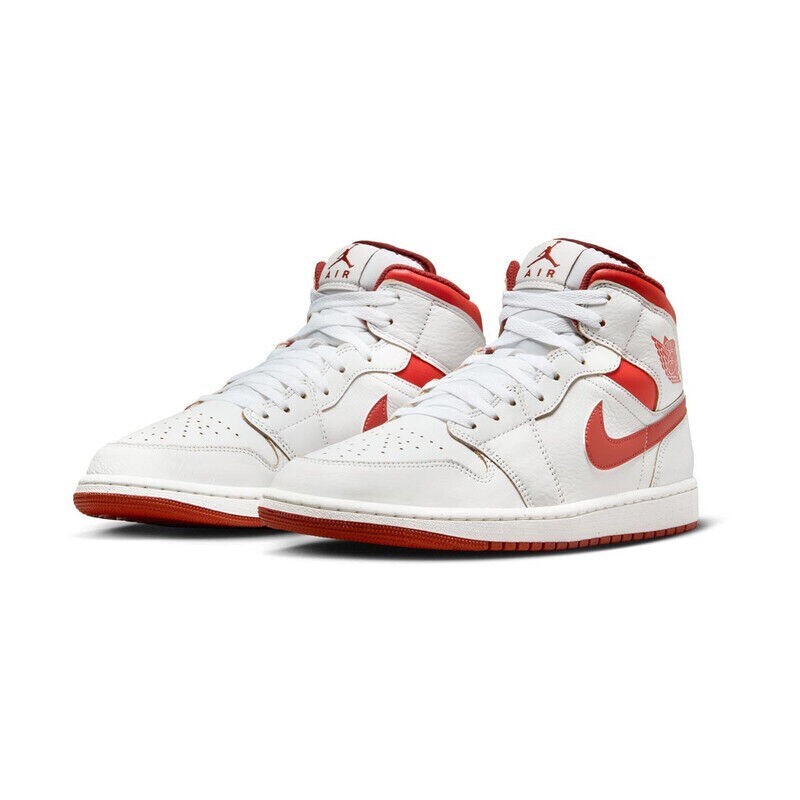 未使用✨ NIKE Air Jordan 1 MID SE Swoosh27.5 Air Jordan 1 Mid SE Men's Shoes. Nike ID