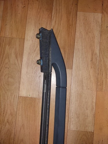 Mercedes Benz W124 WAGON TE Roof Exterior Mounting Rubber Seals  OEM  /460