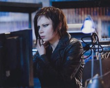 MARY LYNN RAJSKUB GENUINE SIGNED AUTOGRAPH