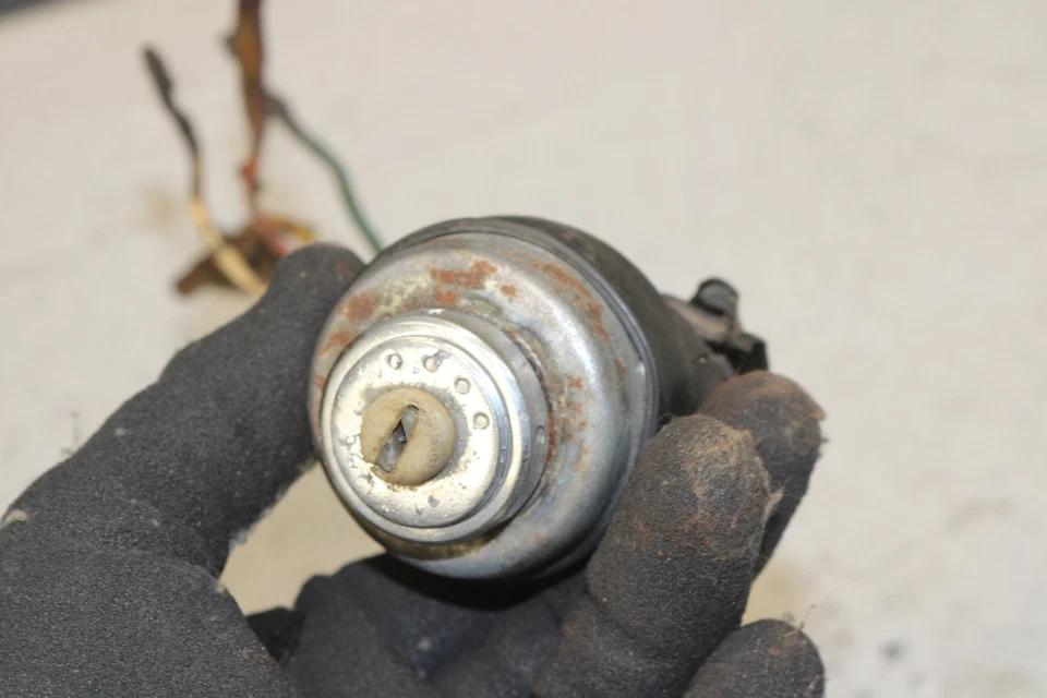 1969 Kawasaki W2SS W2TT W1 W1SS 650 Commander IGNITION SWITCH NO KEY W2 E45036UJ - Image 3 of 4