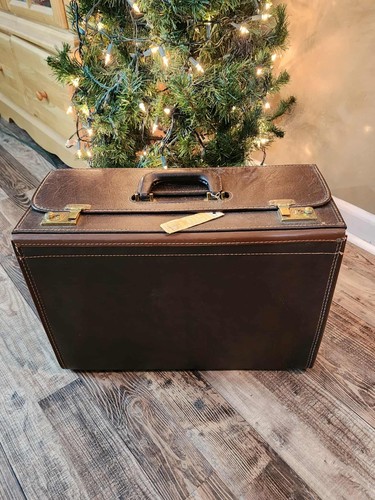 Vintage Howe Industries Briefcase Salesman Case Leather see pics
