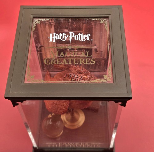 Harry Potter Magical Creatures No. 8 Fawkes the Phoenix Figure Noble Collection - Picture 3 of 9