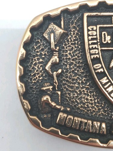 Rara fibbia per cintura in ottone 1983 Montana College of Mineral Science & Technology NOS - Foto 5 di 10