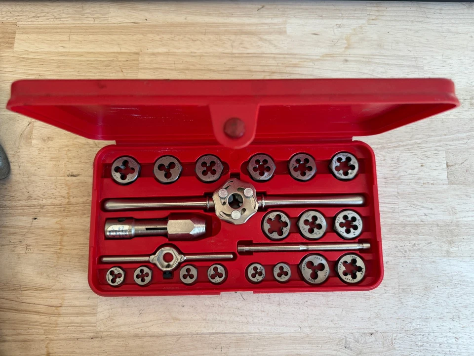 Ace Super Hex Tap And Dies Set SAE No. 606 - Image 2 of 4