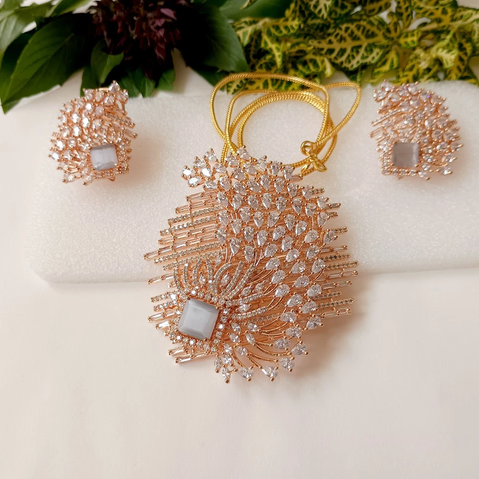 Colgante de piedra de calcedonia y circonita cúbica - Juego de pernos, regalo del sur de la India de Bollywood Foto 3 de 4