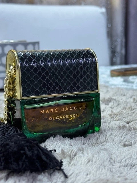 MARC JACOBS DECADENCE 100ml (新品未開封) Marc Jacobs Decadence Eau de Decadent – Parfumerie Mania