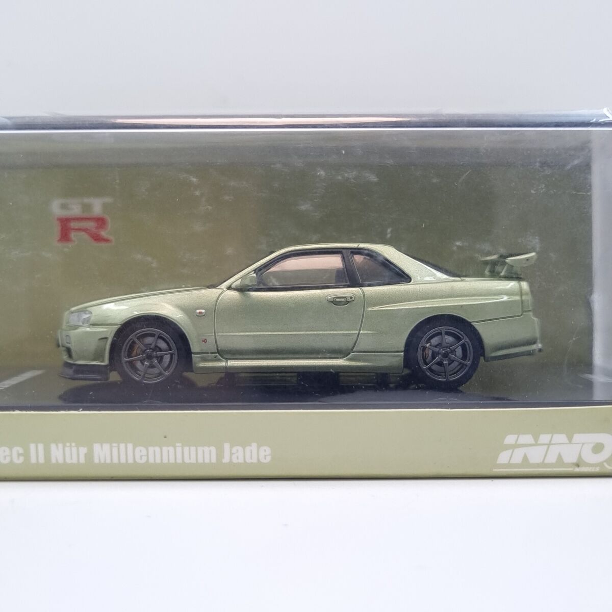 INNO64 NISSAN SKYLINE GT-R R34 V-SPEC II MILLENNIUM JADE