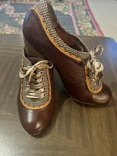POETIC LICENSE WOMEN'S SHOES LEATHER HEELS BROWN LACE UP 9.5 M, 40.5 Eu Nice!