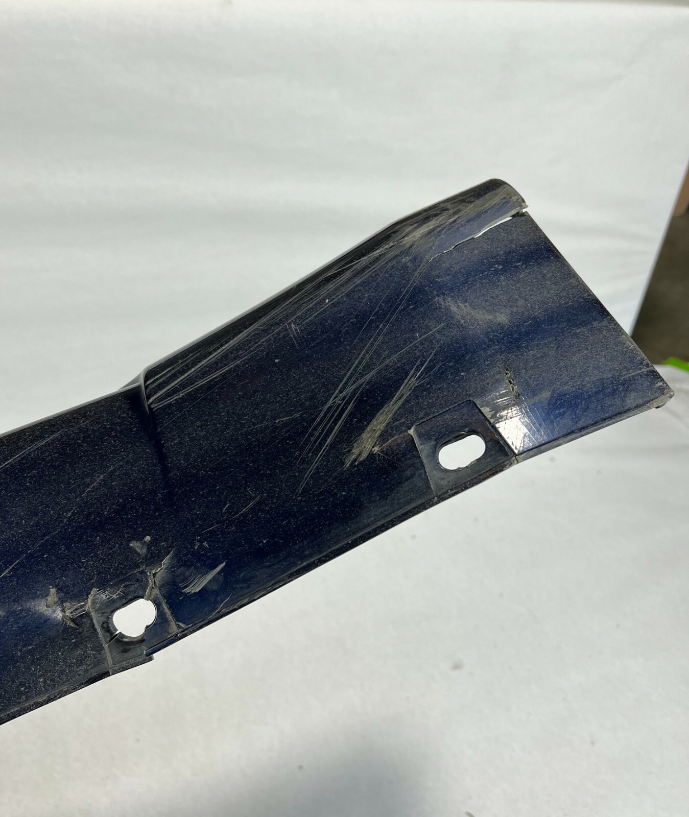 OEM 2008 - 2019 Maserati GranTruismo Right Side Sill Rocker Molding 980145389
