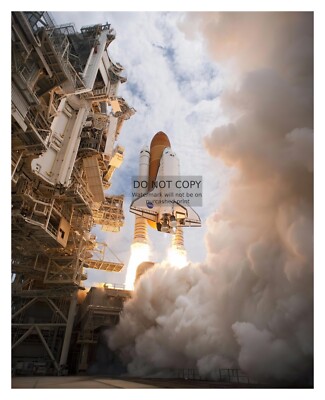 SPACE SHUTTLE ATLANTIS LAUNCHES FOR LAST MISSION STS-135 2011 8X10 NASA PHOTO
