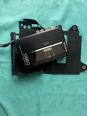 Sony TCS-450 Stereo Cassette Corder Vintage Walkman Recorder mit Tasche