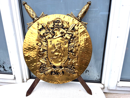 VINTAGE BRASS SHIELD & METAL & BRASS SWORDS WALL PLAQUE