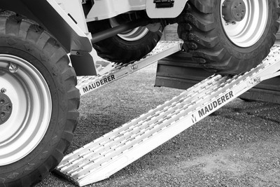 Alu Auffahrschienen 10600 kg, 450 cm Mauderer Auffahrrampe Verladeschiene Rampe
