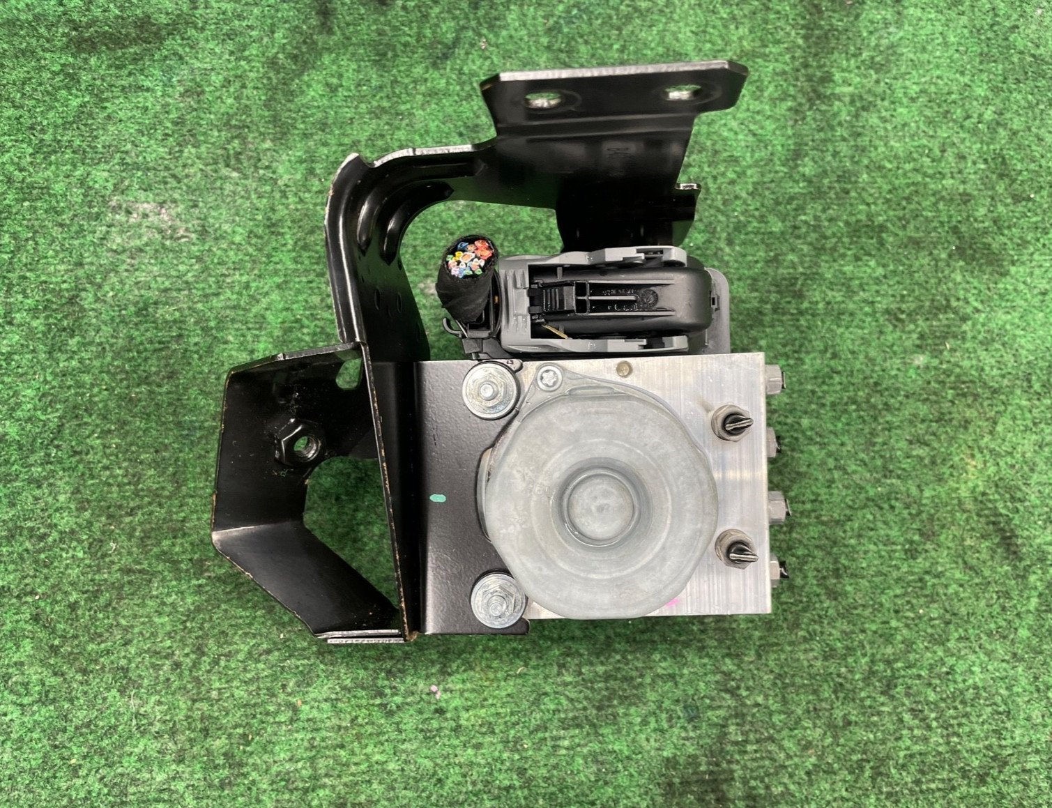 2014-2017 Maserati Ghibli 3.0 RWD Anti Lock ABS Brake Pump Module OEM 670032973