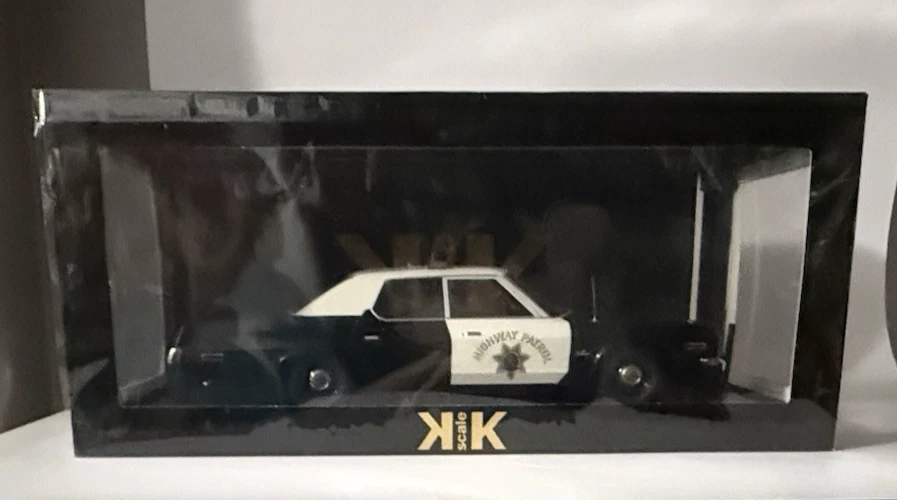 Kk Scale Models 1/18 181121bk Dodge Monaco Blues Mobile With Speaker -... pas cher