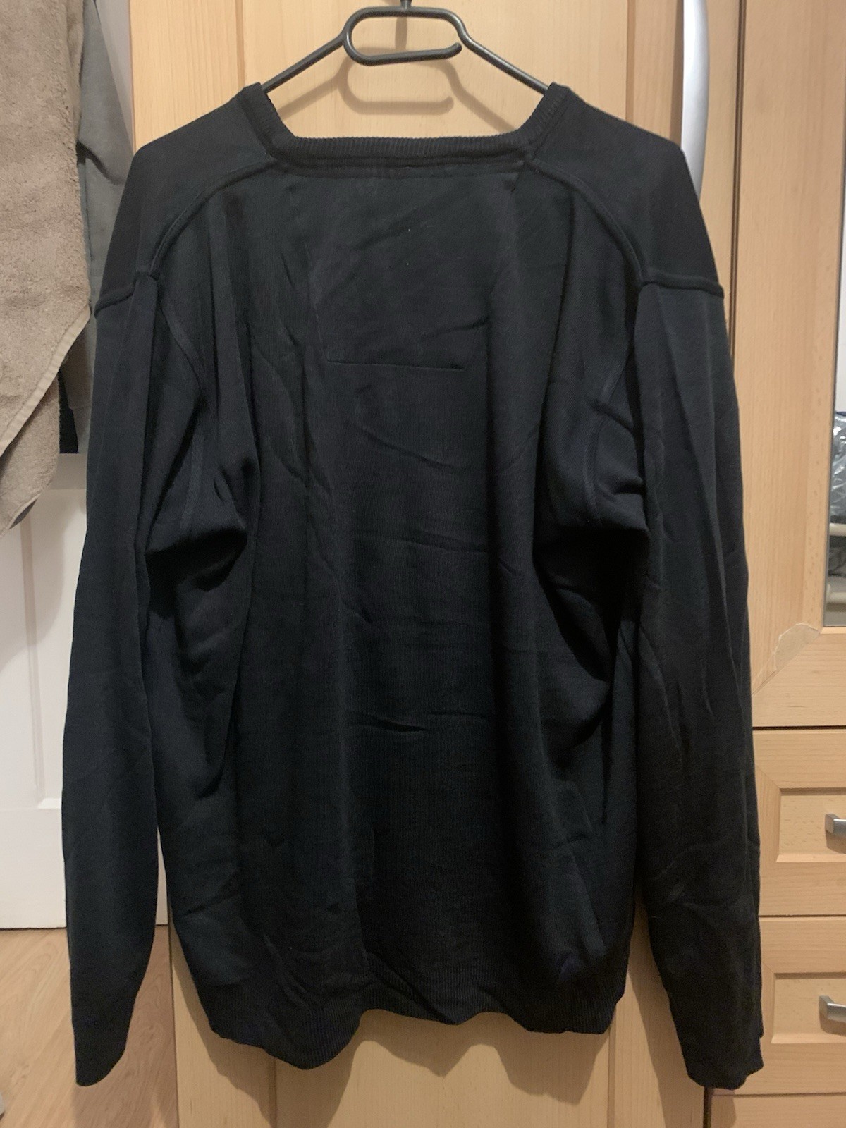 Black Burberry London Men's Jumper Size XXL 100percent Lamb’s Wool V Neck image 7