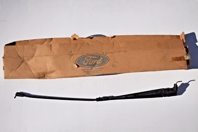 81-84 Ford Econoline Van wiper arm NOS E150 E250 E350 82 83 1981 1982 1983 1984 - Image 1 of 4