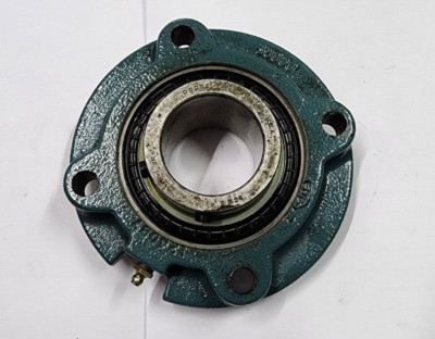 SCM 2 Flange Mount Bearing USED OPEN RUSTED DODGE USA 50MM USED 211