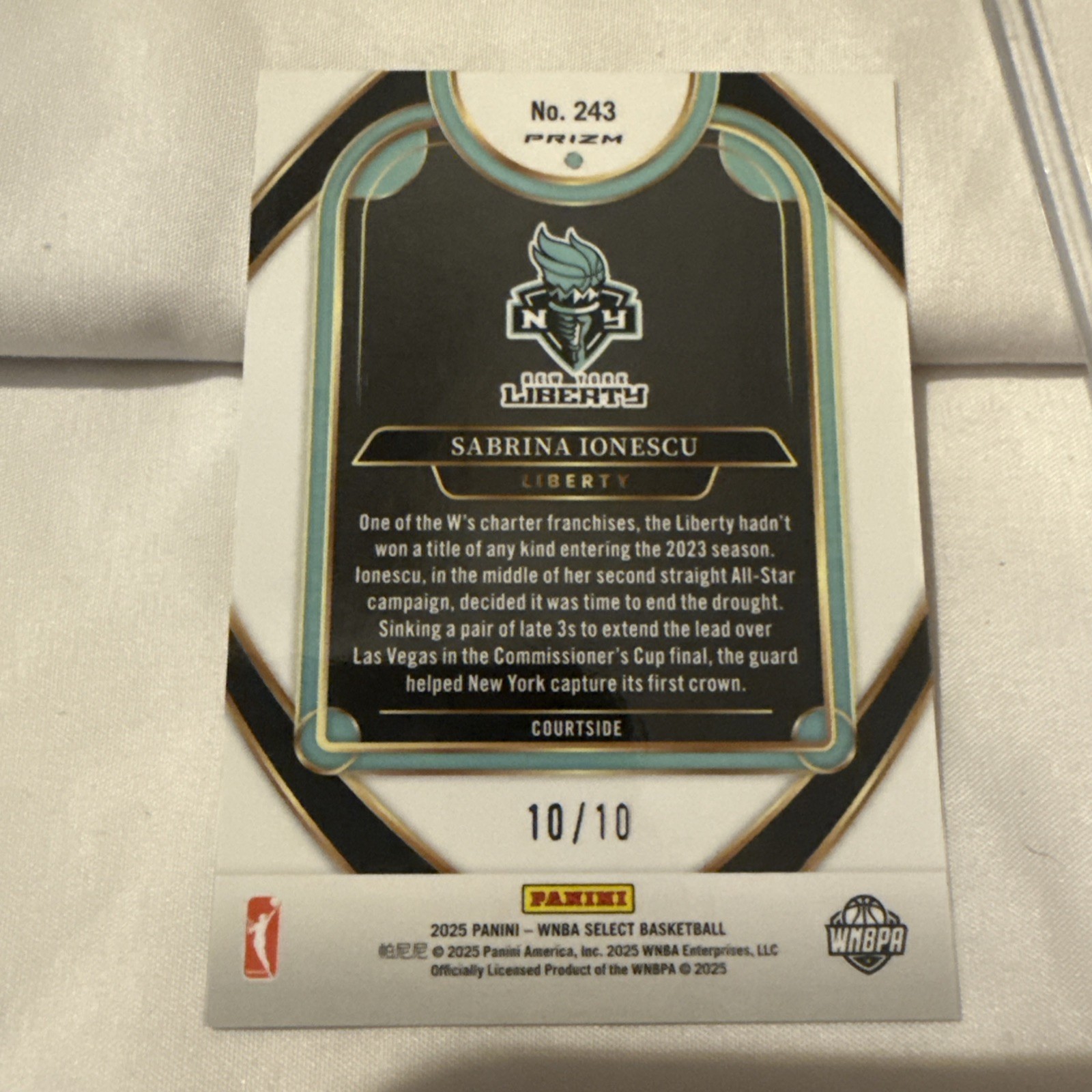 🔥🔥2025 Panini Select WNBA #253 Sabrina Ionescu Gold cracked ice /10 Liberty view 2