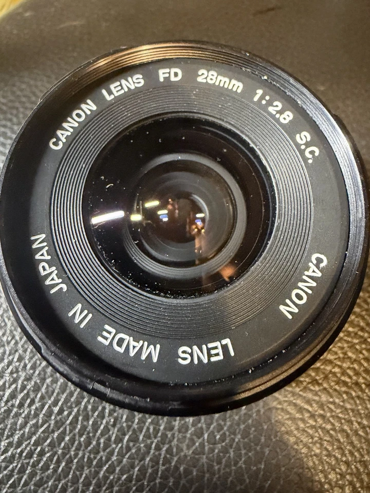 Canon FD 28mm f/2.8 S.C. Wide Angle Lens – Clean – Japan w/ Case - Image 3 of 4