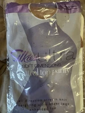 One Pair Of NWT Silkies 120201 Nude Natural Control Top Nylons Pantyhose Sz M