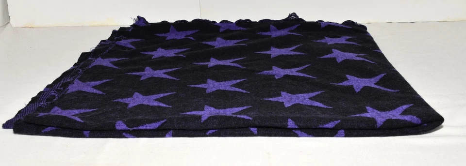 Remanente tejido vintage negro con estrellas moradas mezcla lana 64" W 35" Foto 2 de 4
