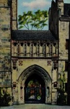 Branford College Court, Yale University, New Haven, Conn. Linen Postcard