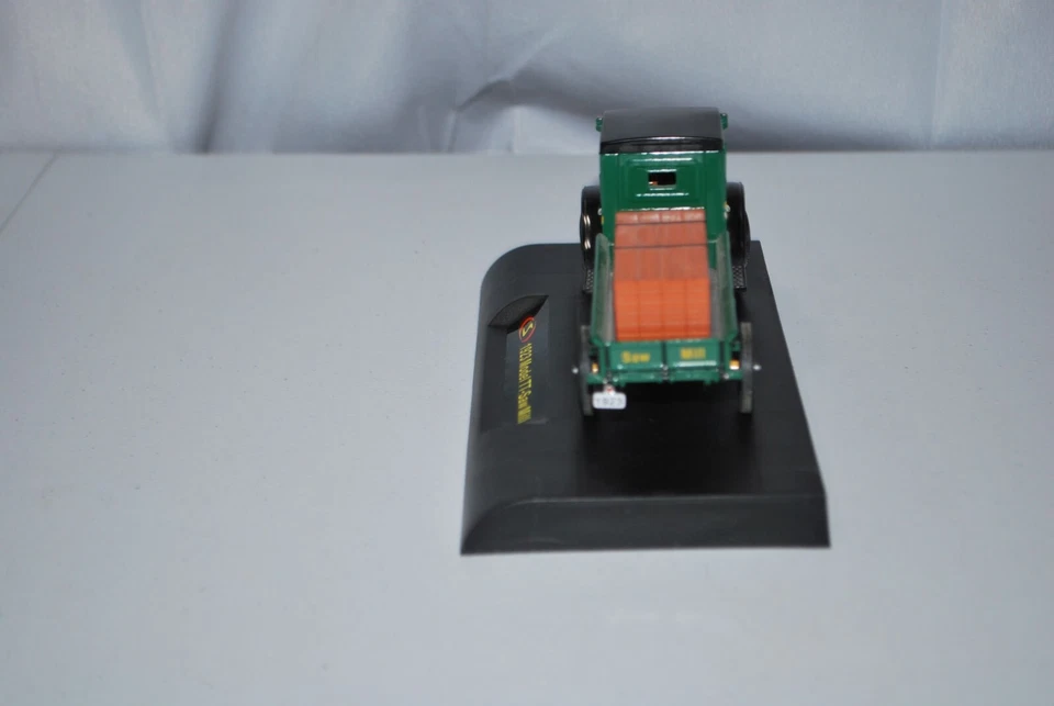 Signature Models 1923 Ford model T Saw Mill Lumber Truck 1:32 Scale Model Green. - Image 3 of 4