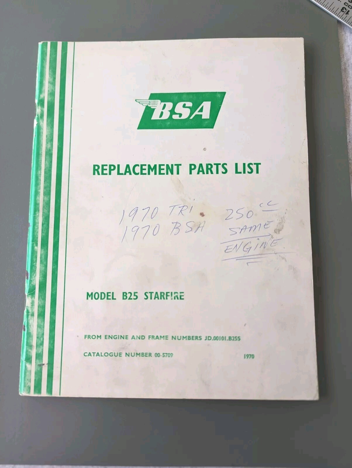 Foto 1 di 9