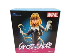 Diamond Select Marvel Comics Ghost Spider 1/7 Scale Bust Statue Limited to 3000