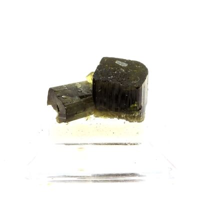stones And Minerals. Vesuvianite. 26.5 Ct. Bellecombe, Val D'Aoste, Italy.