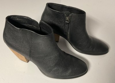 New Women's size 10 10.5 (41) ECCO Shape 55 Wester Ankle Hydromax  Leather BOOTS