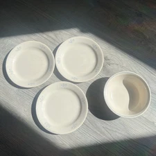 Lot of 4 Corelle Lace Bouquet 3 Salad Dessert 1 Cereal Bowl Beige Blue Flowers