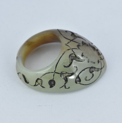 Mughal style carved jade archer thumb ring