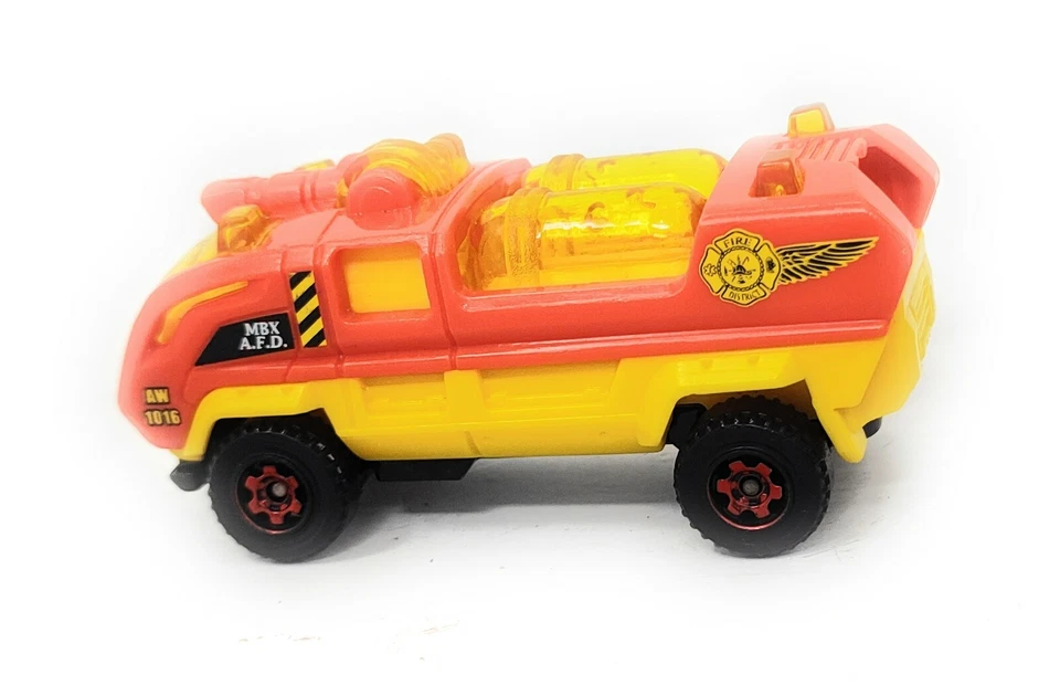 Matchbox Hardnoze Airport Fire Truck - Image 3 of 4